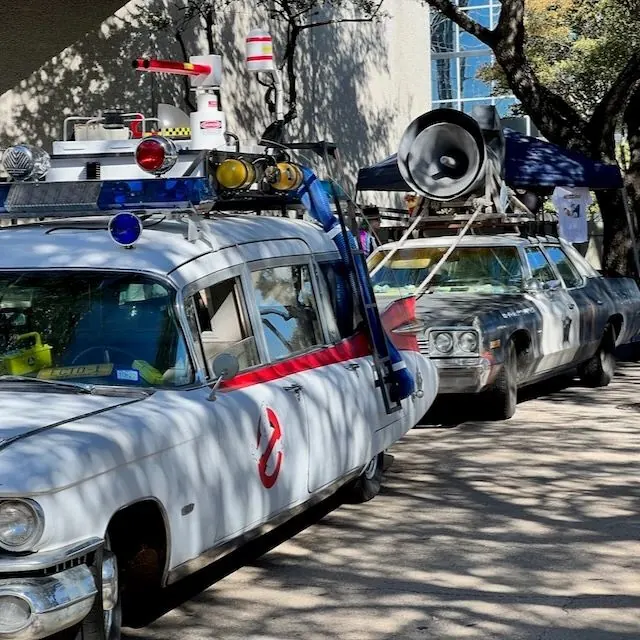 Ecto-TX downtown next to another Ecto-1